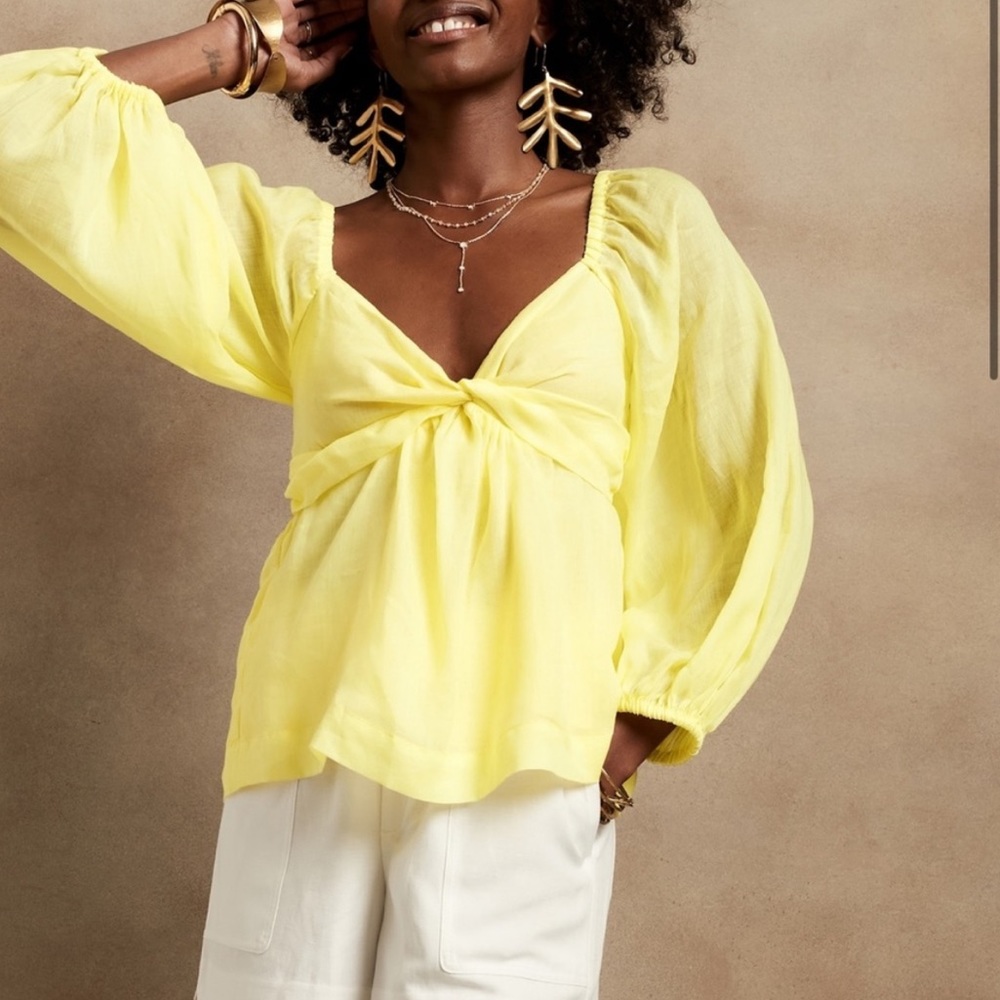 Yellow Banana Republic tie top